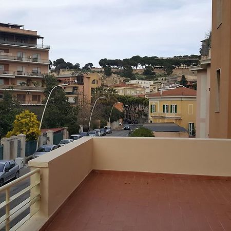 Guest House I Punici Каляри Екстериор снимка