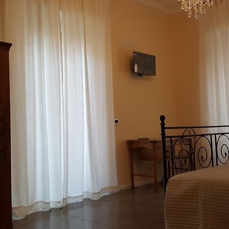 Guest House I Punici Каляри Екстериор снимка