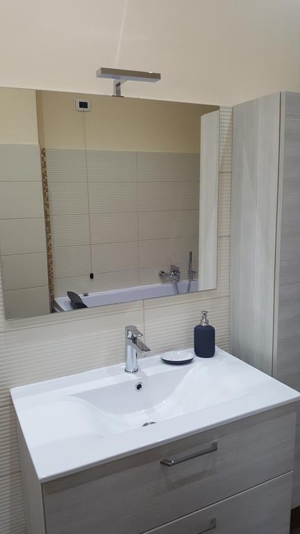 Guest House I Punici Каляри Екстериор снимка