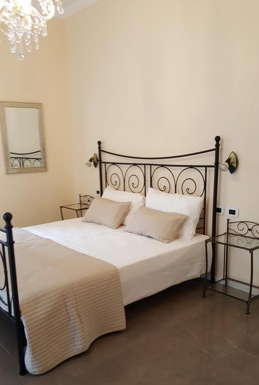 Guest House I Punici Каляри Екстериор снимка